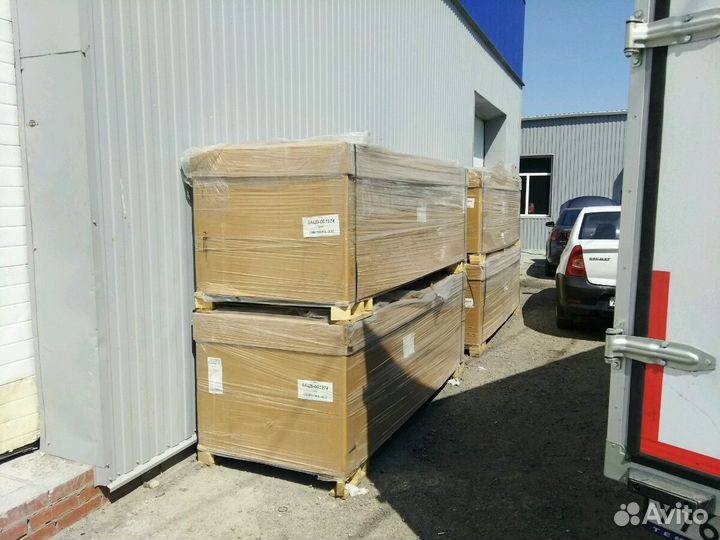 Холодильная витрина новая