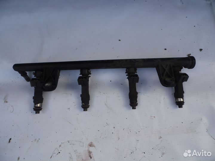 Рейка топливная (рампа) Renault Logan 2005-2014(№1