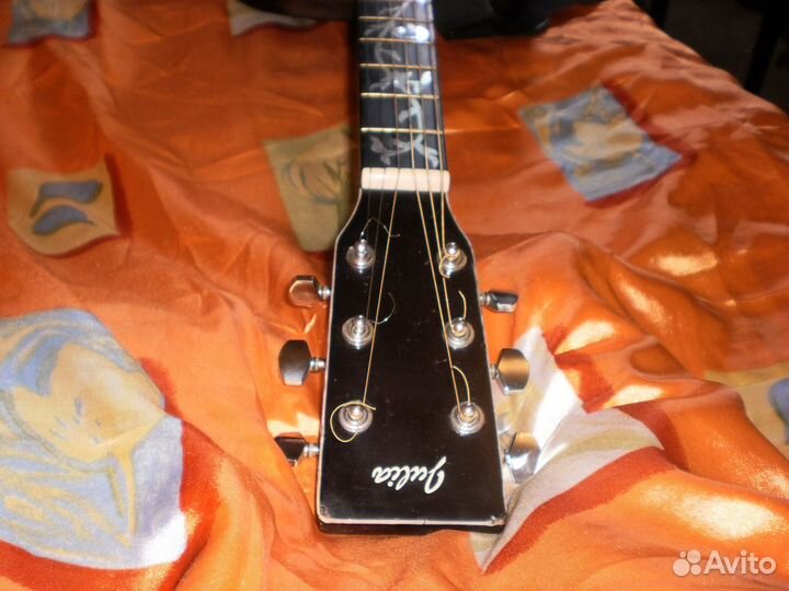 Эл/акустическая гитара 