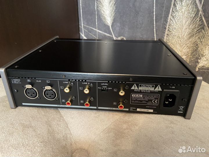 Teac HA-501 Усилитель для наушников