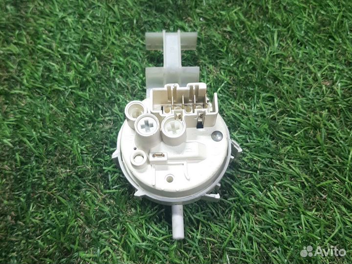 Датчик уровня воды (прессостат) Indesit/Ariston