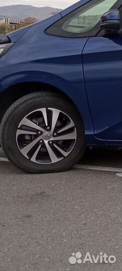 Диски R15 5*114,3 с летней резиной honda freed