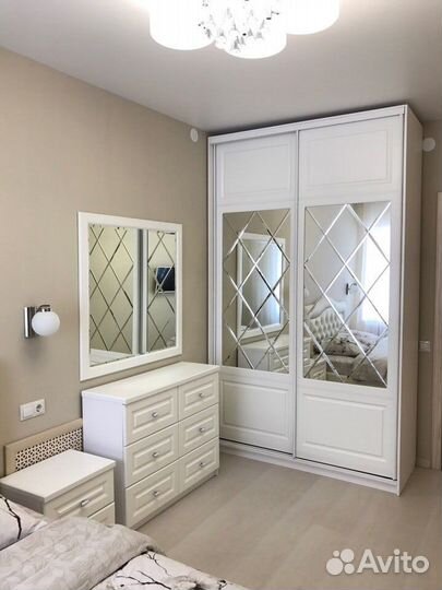 Шкаф двухстворчатый