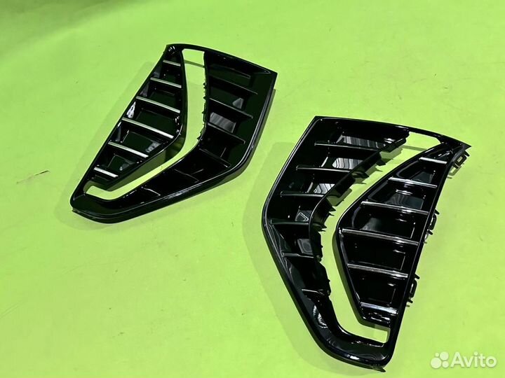 Решетки переднего бампера R/L Haval Jolion