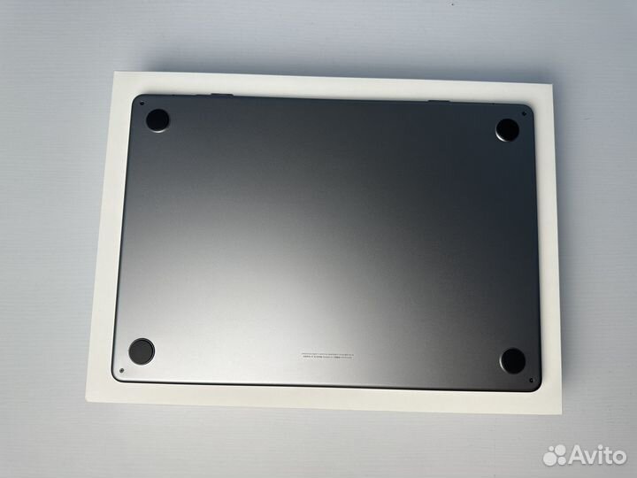 MacBook Air 15 2023 M3/16/512Gb Gray, 44 цикла