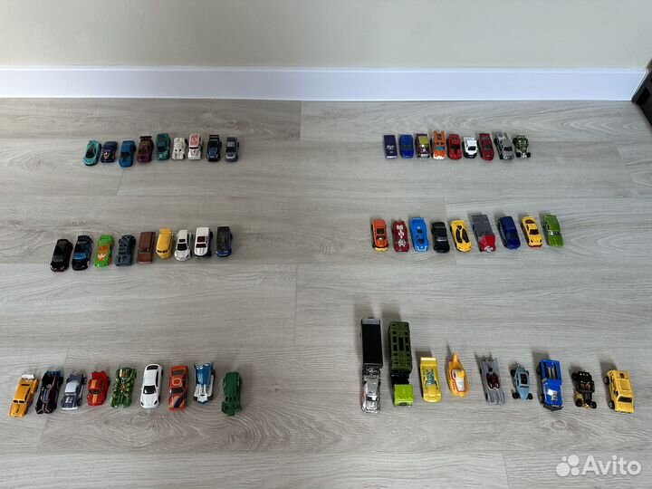 Hot wheels машинки