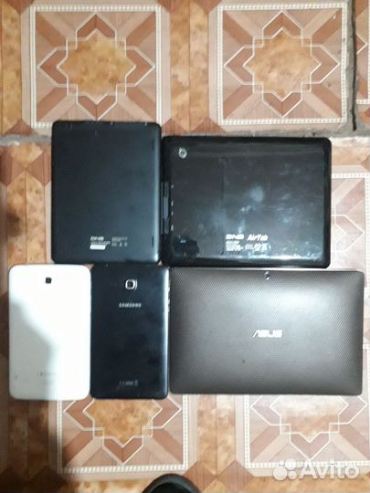 Лот планшетов