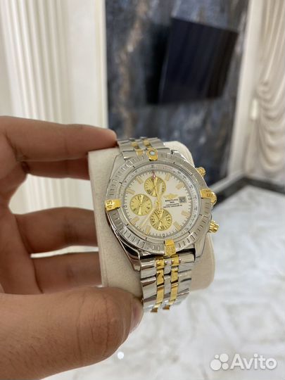 Часы breitling