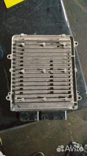 Блок управления двигателем мерседес M276