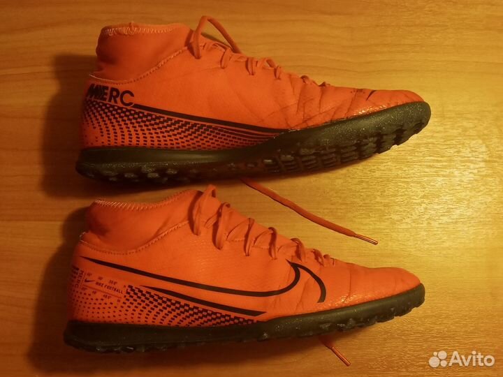 NIke Сороконожки 39.5 (41 )