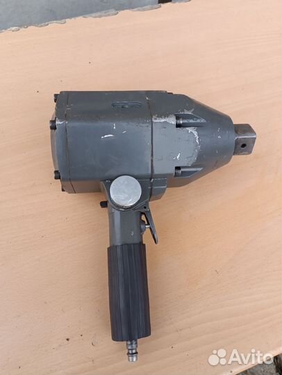 Гайковерт пневматический грузовой