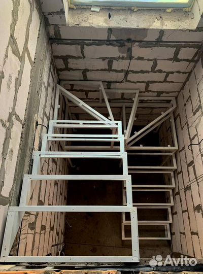 Обшивка ступеней Ясенем