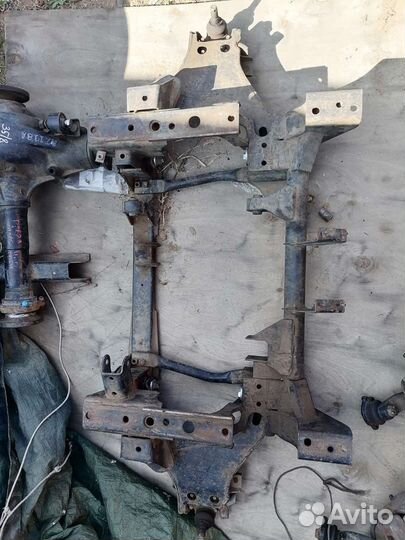 Запчасти на Nissan Atlas R8F23