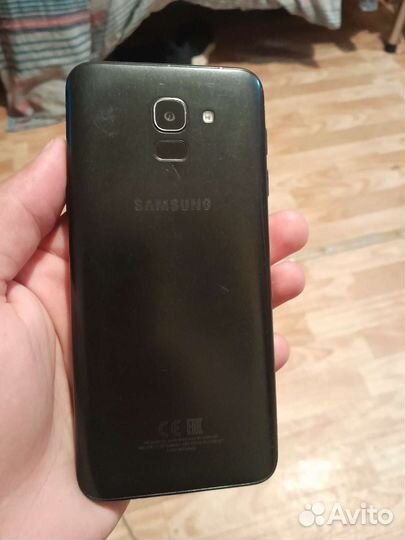Телефон Samsung galaxy j6