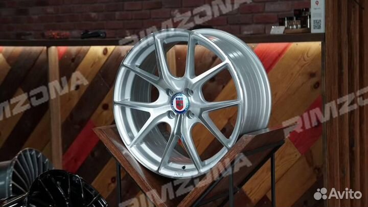 Литой диск HRE R18 5x114.3