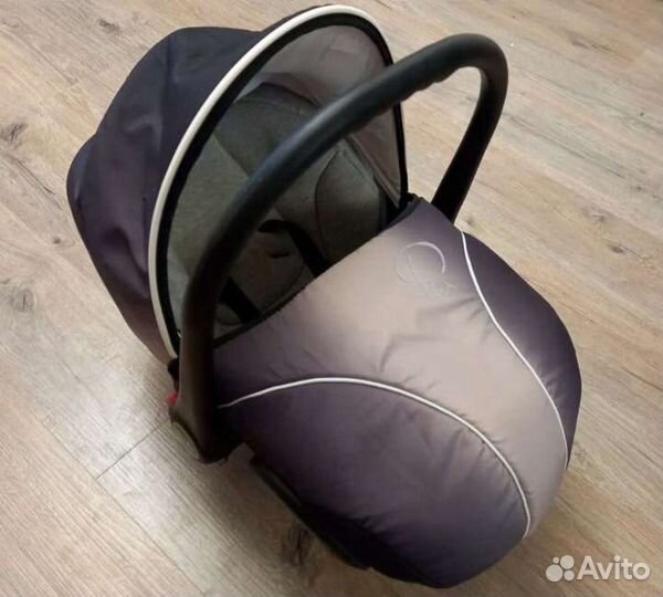 Коляска Tutis Zippy Pia 3 в 1