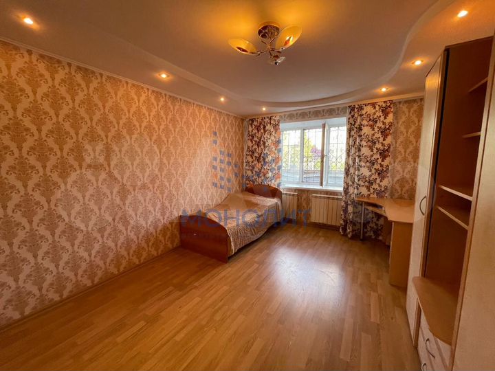 3-к. квартира, 92,5 м², 3/10 эт.