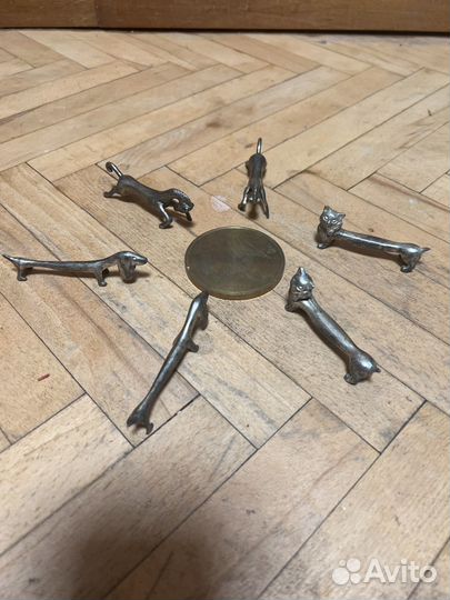 Фигурки животных из лотуни