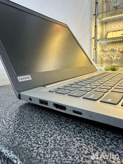 Ноутбук Lenovo