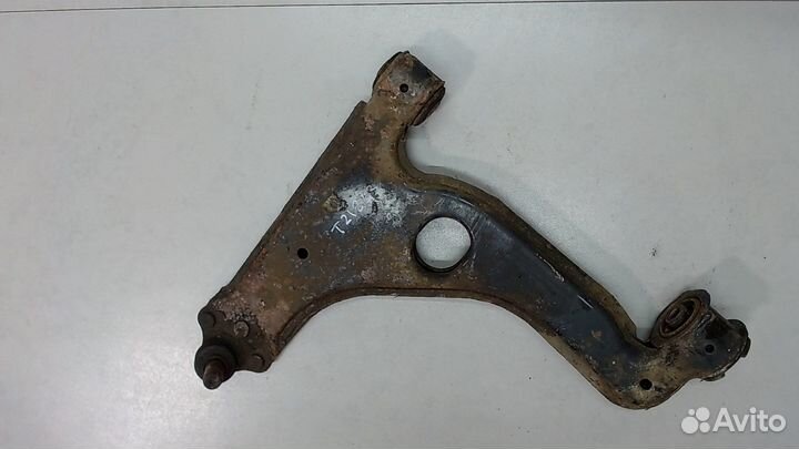 Рычаг подвески Opel Meriva 2010, 2014