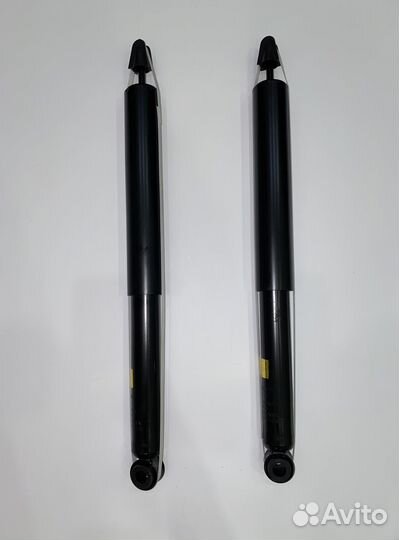 Амортизаторы задние Rav4 10 20 новые пара