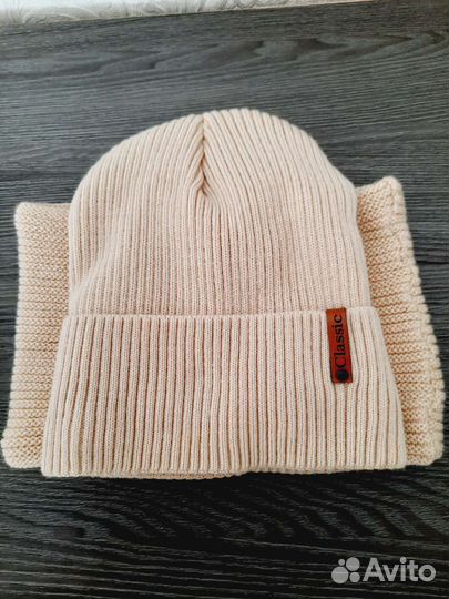 Новый комплект шапка и снуд женский