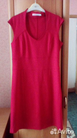 Платье красного цвета,джерси