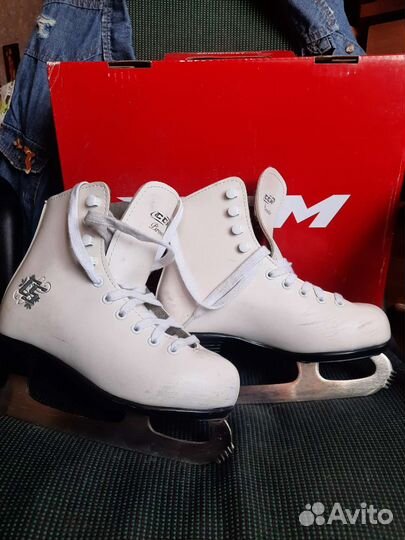Коньки ccm pirouette 33 р