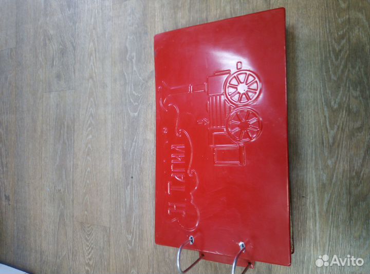 Альбом СССР для значков. Цена за штуку