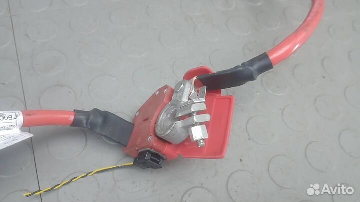 Плюсовой провод аккумулятора BMW 4 F32/F33/F36