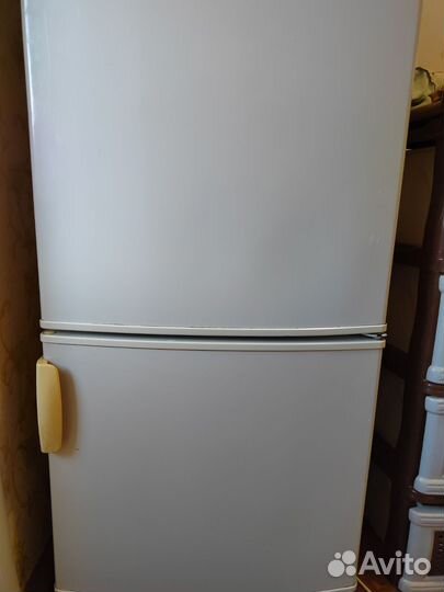 На запчасти Холодильник бу