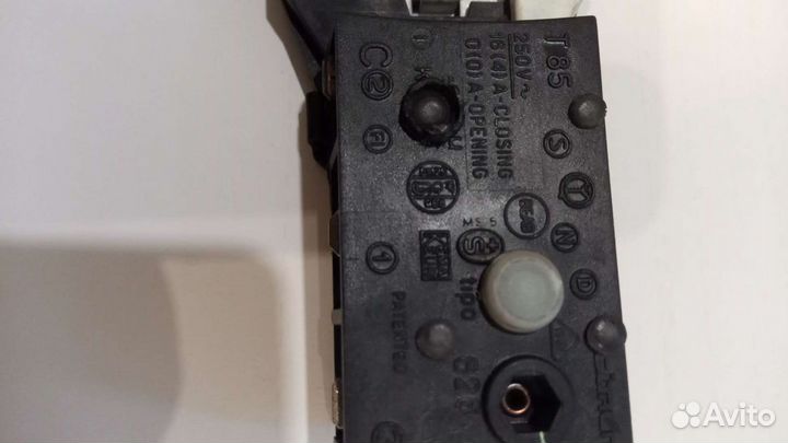 Замок к стиральной машине