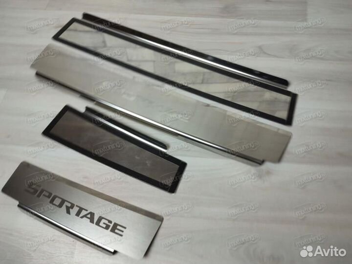 Накладки на пороги 