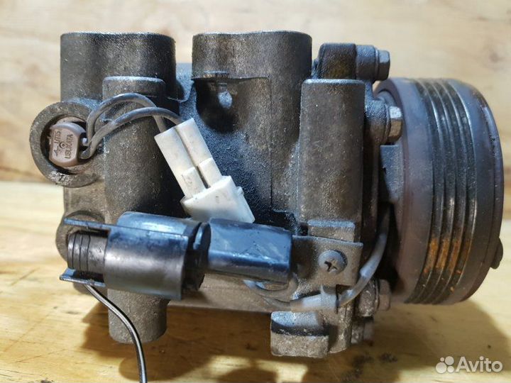 Компрессор кондиционера Mitsubishi Pajero Mini