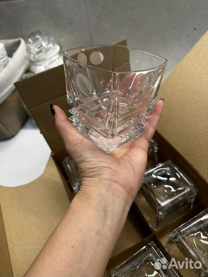 Набор хрустальных стаканов