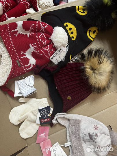 Разные шапки il trenino 50/51