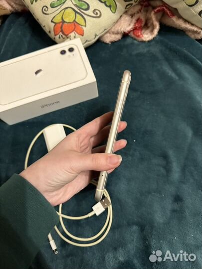 iPhone 11, 64 ГБ