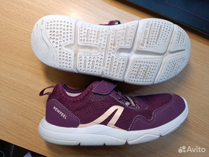 Кроссовки детские 32 размер decathlon, +шлепанцы