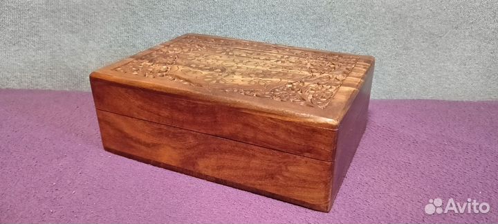 Шкатулка из натурального дерева с инкр. латунь