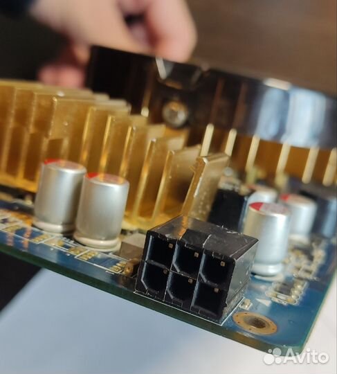 Видеокарта gts 250 512мб