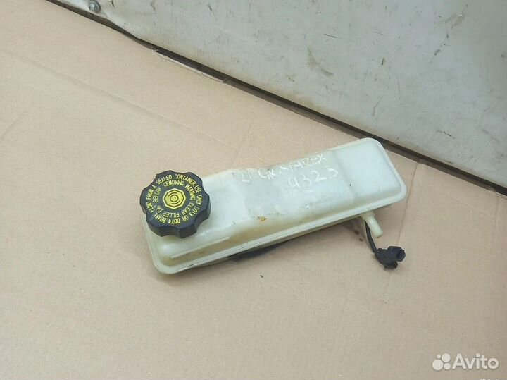 Бачёк тормозухи Hyundai h1 Hyundai Grand Starex