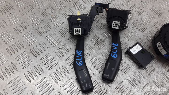 Переключатель поворотов и дворников Шкода Октавия