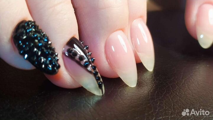 Маникюр и педикюр. Ясенево