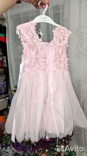 Детское нарядное платье 130