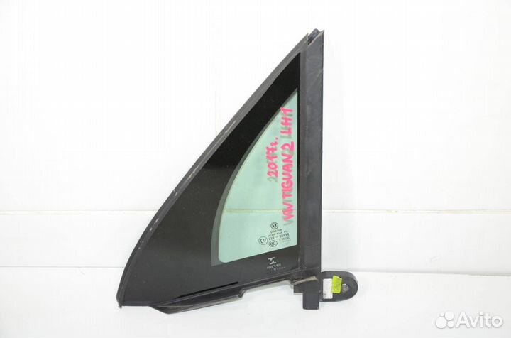 Форточка двери передняя левая Volkswagen Tiguan