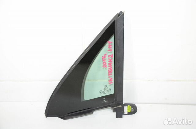 Форточка двери передняя левая Volkswagen Tiguan