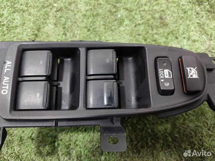 Блок управления стеклоподъемниками Lexus GS 450H