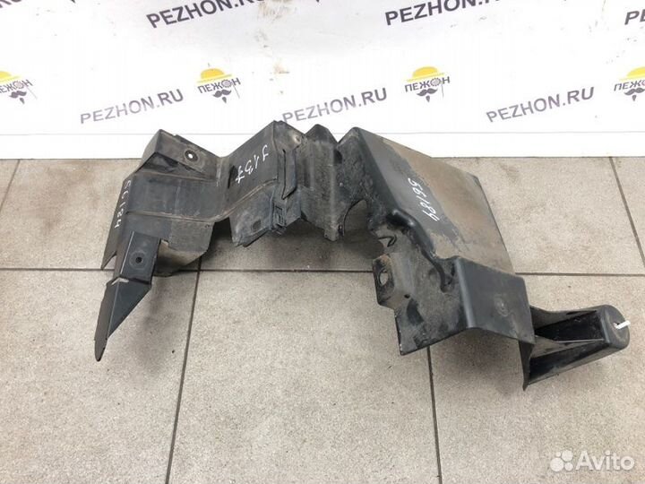 Дефлектор радиатора передний левый Mazda Mazda3