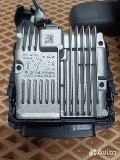 Камера переднего вида Toyota Noah/Vohy ZRR80