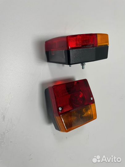Фонари задние универсальные для прицепа Fristom